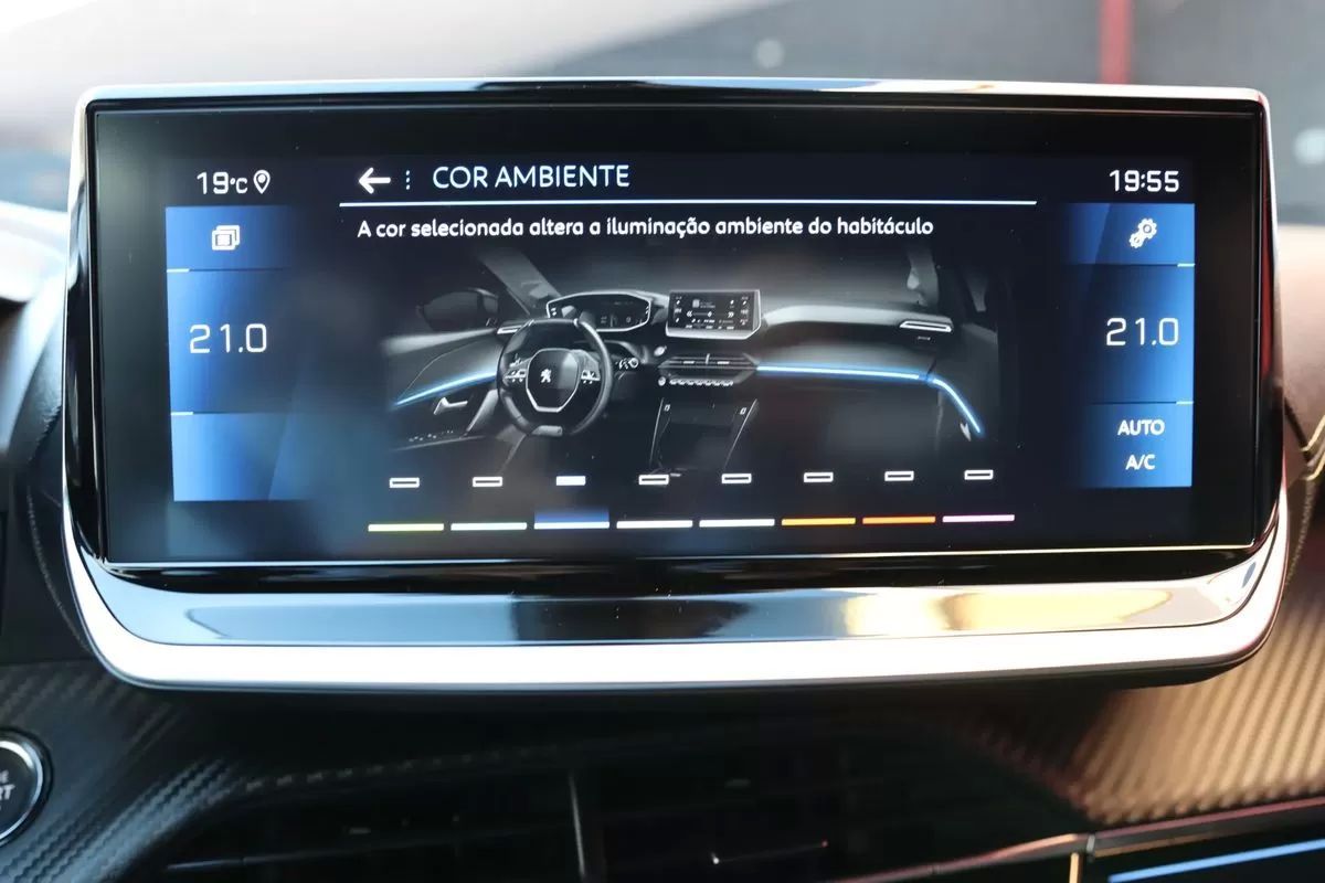 peugeot-2008-2023-gasolina-1199cc