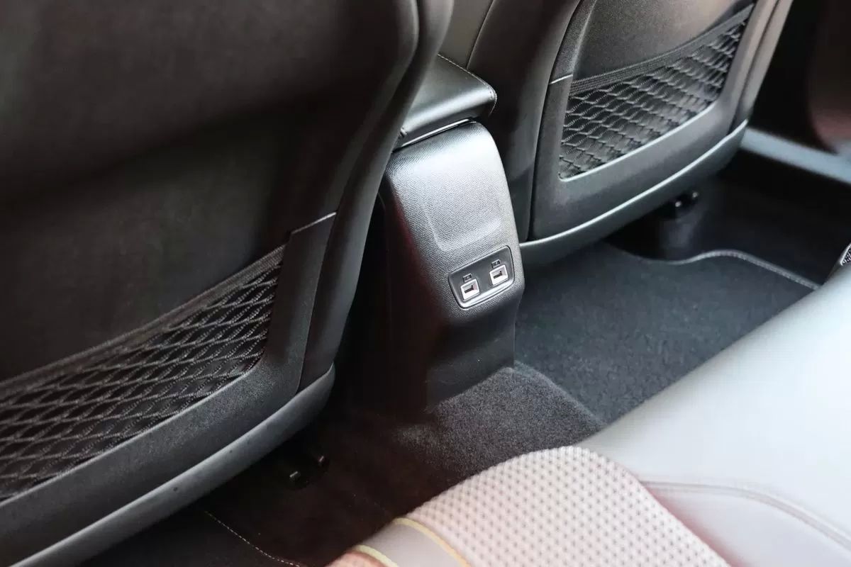 peugeot-2008-2023-gasolina-1199cc