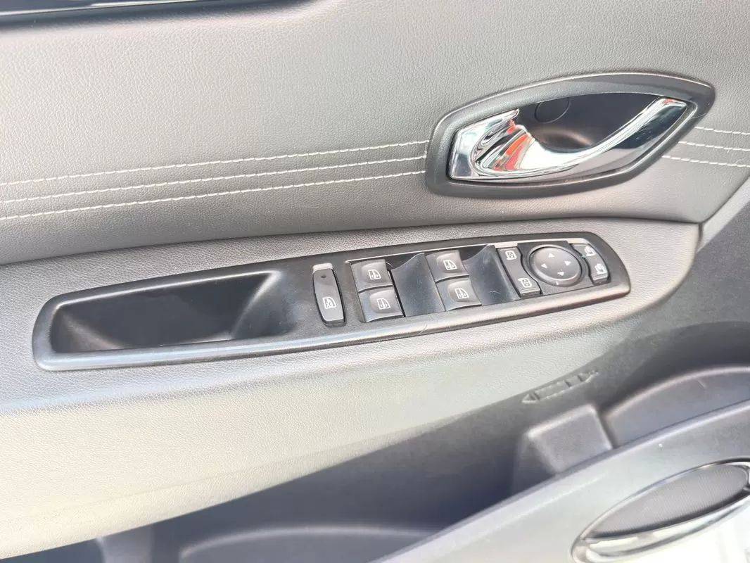 renault-grand-scenic-2011-diesel-1598cc