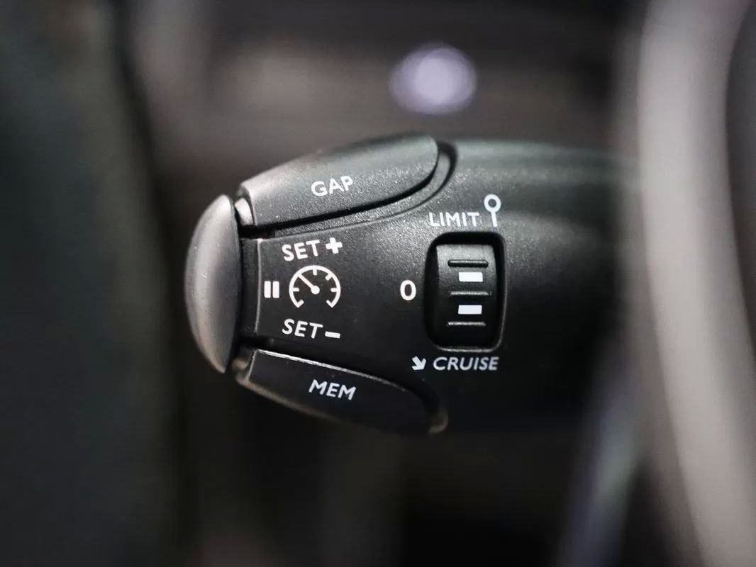 peugeot-5008-2020-diesel-1499cc
