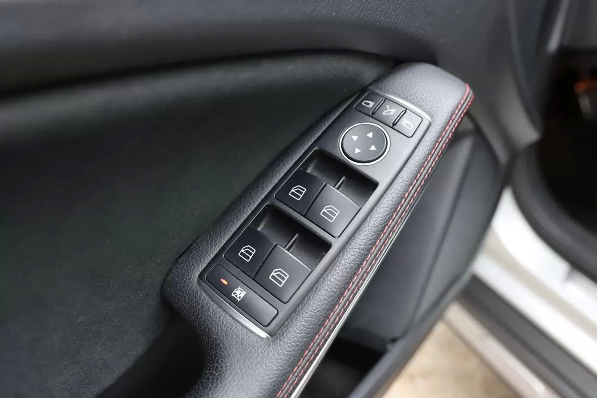 mercedes-benz-gla-2015-diesel-2143cc