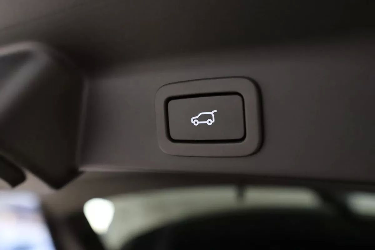 jaguar-f-pace-2018-diesel-1999cc