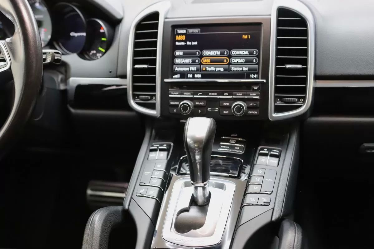 porsche-cayenne-2015-hibrido-2995cc
