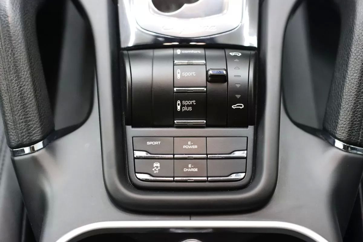 porsche-cayenne-2015-hibrido-2995cc