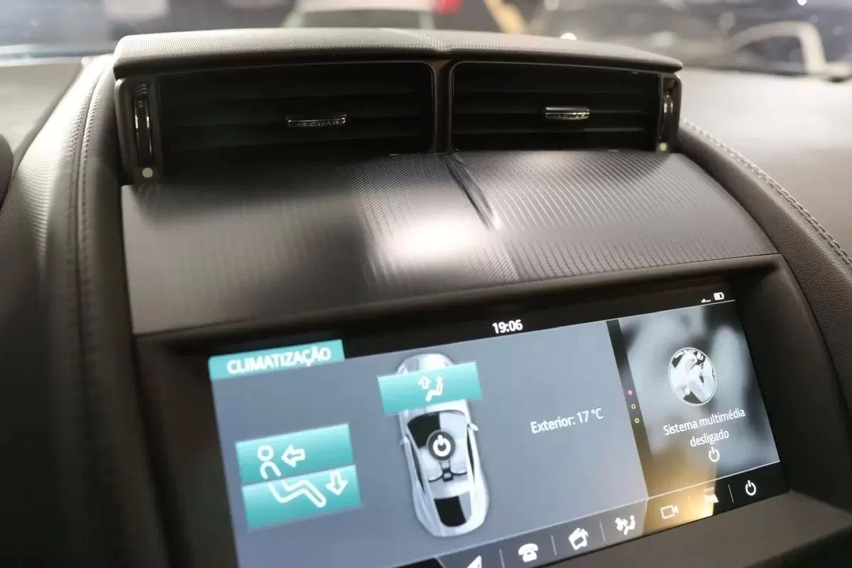jaguar-f-type-2019-gasolina-1997cc