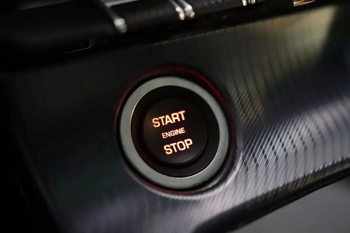 jaguar-f-type-2019-gasolina-1997cc