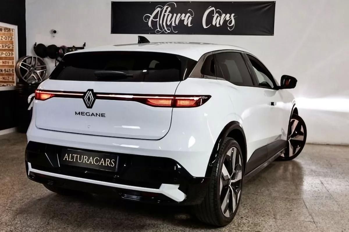 renault-megane-e-tech-2022-eletrico-200cc