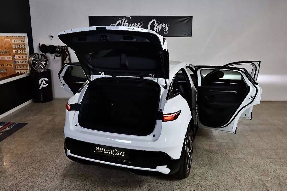 renault-megane-e-tech-2022-eletrico-200cc