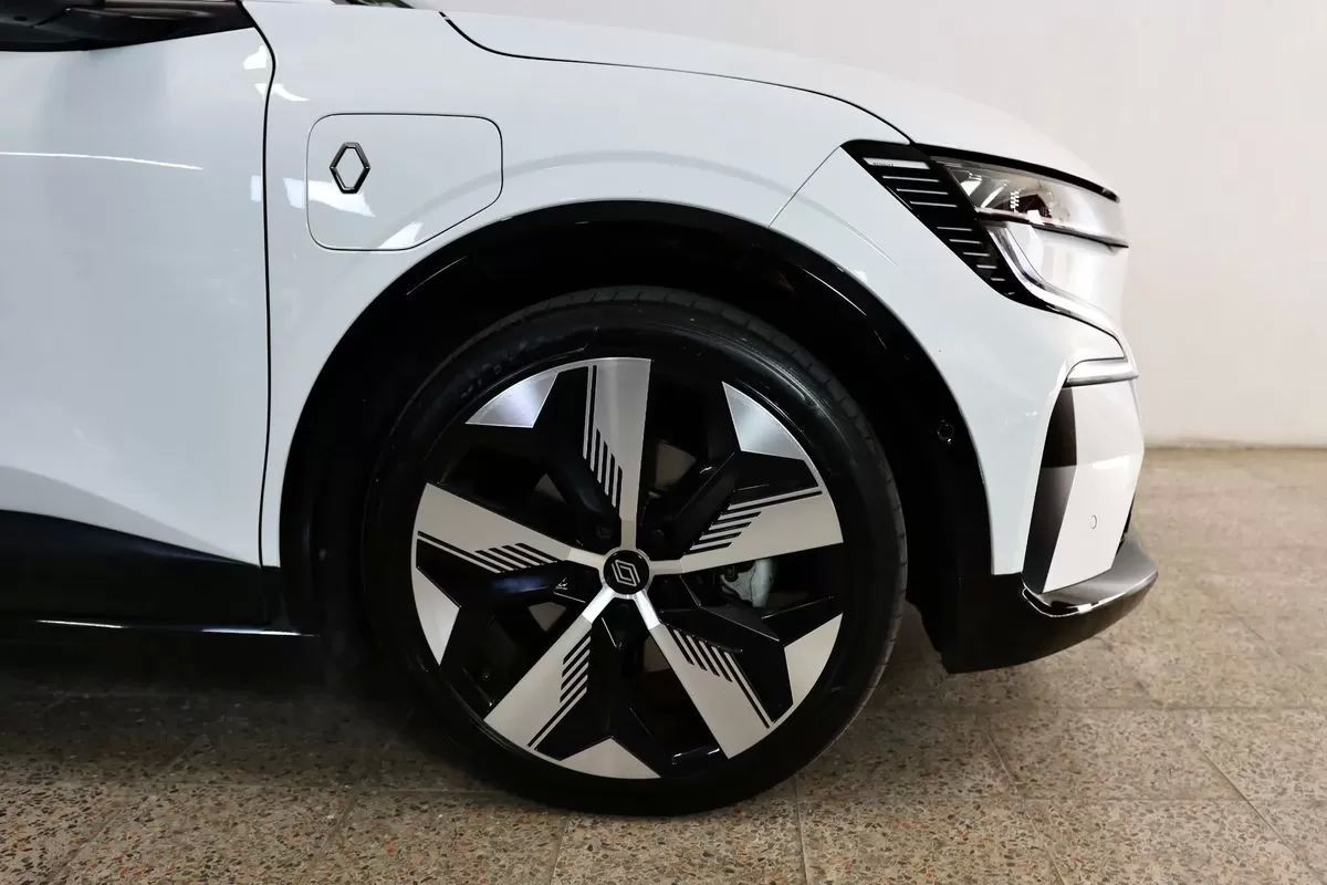 renault-megane-e-tech-2022-eletrico-200cc