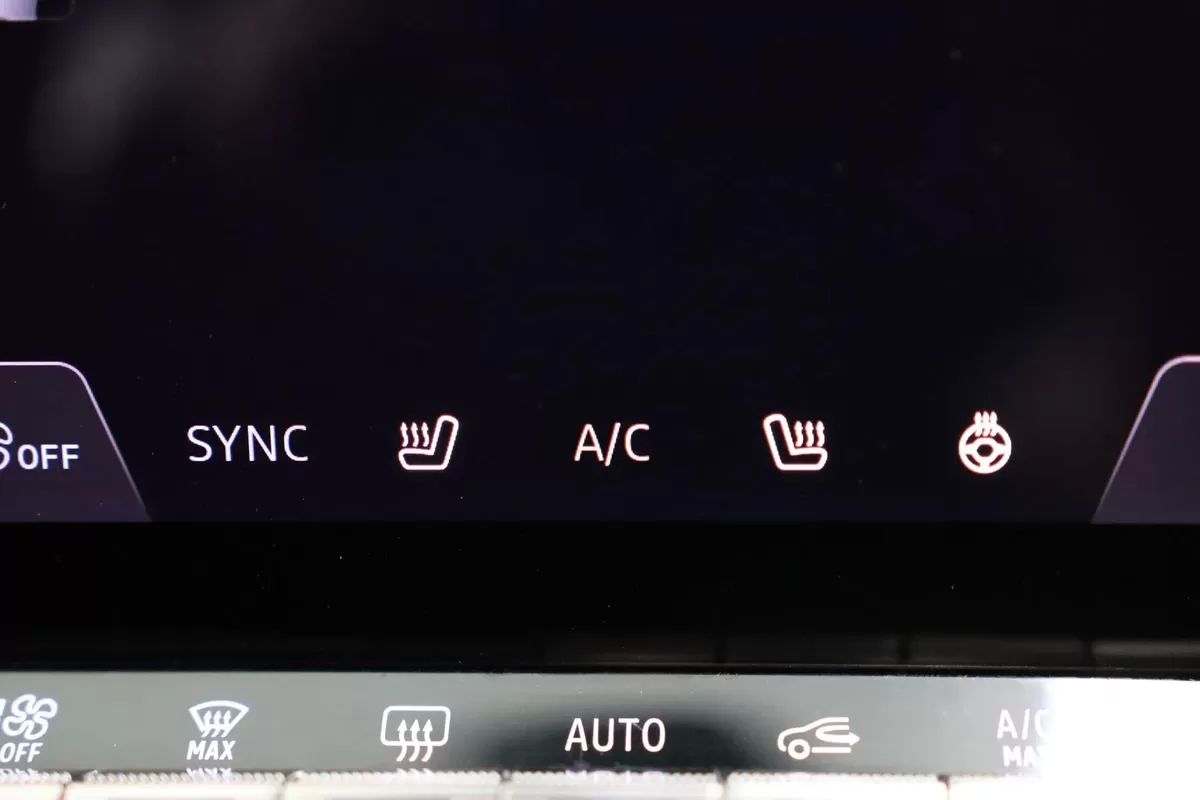 renault-megane-e-tech-2022-eletrico-200cc