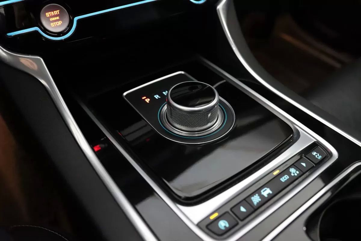 jaguar-xf-2016-diesel-1999cc