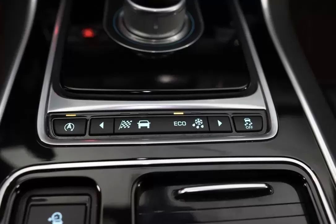 jaguar-xf-2016-diesel-1999cc