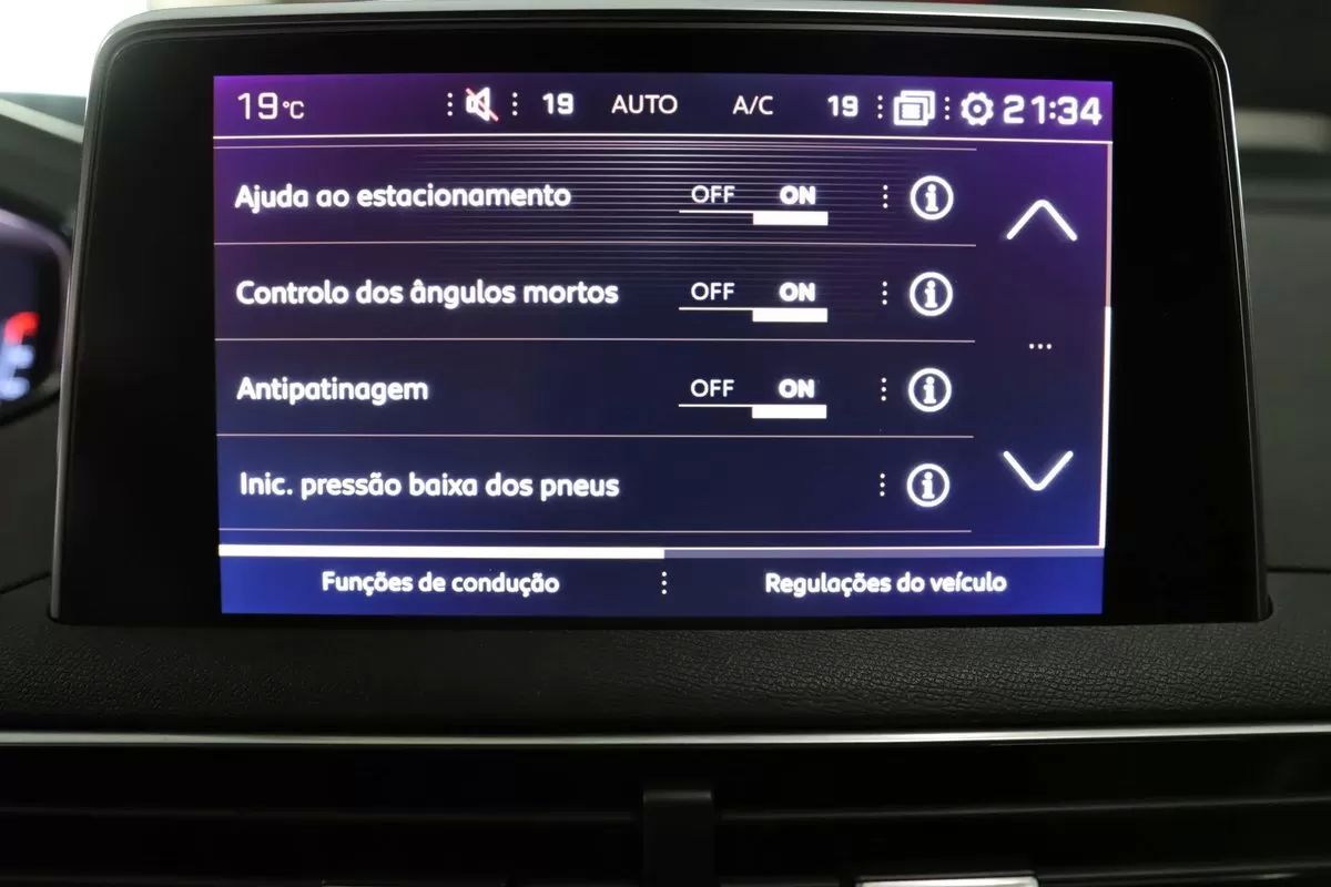 peugeot-5008-2020-diesel-1499cc