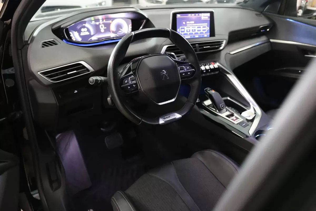 peugeot-5008-2020-diesel-1499cc