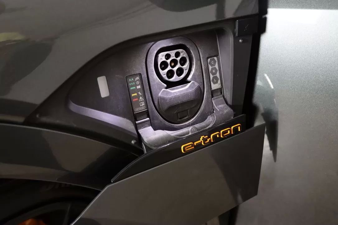 audi-e-tron-2023-eletrico-200cc