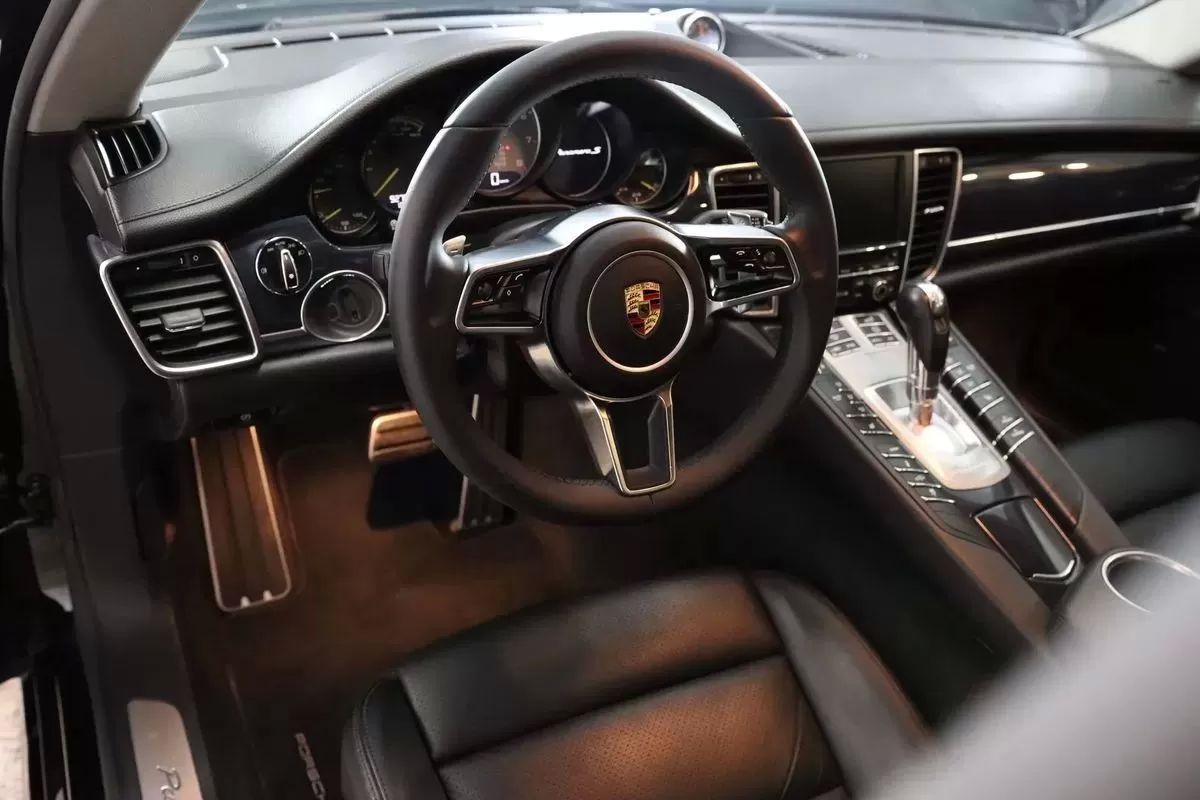 porsche-panamera-2016-hibrido-2995cc