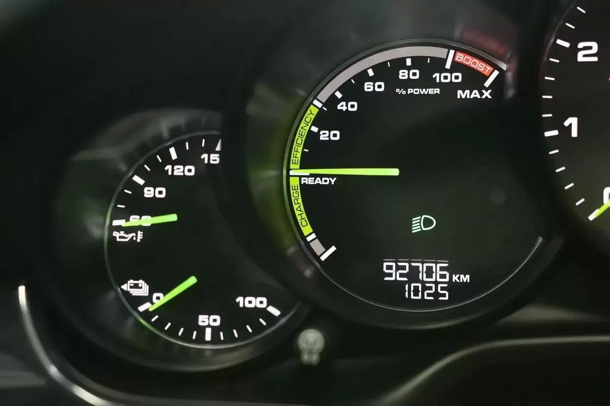 porsche-panamera-2016-hibrido-2995cc