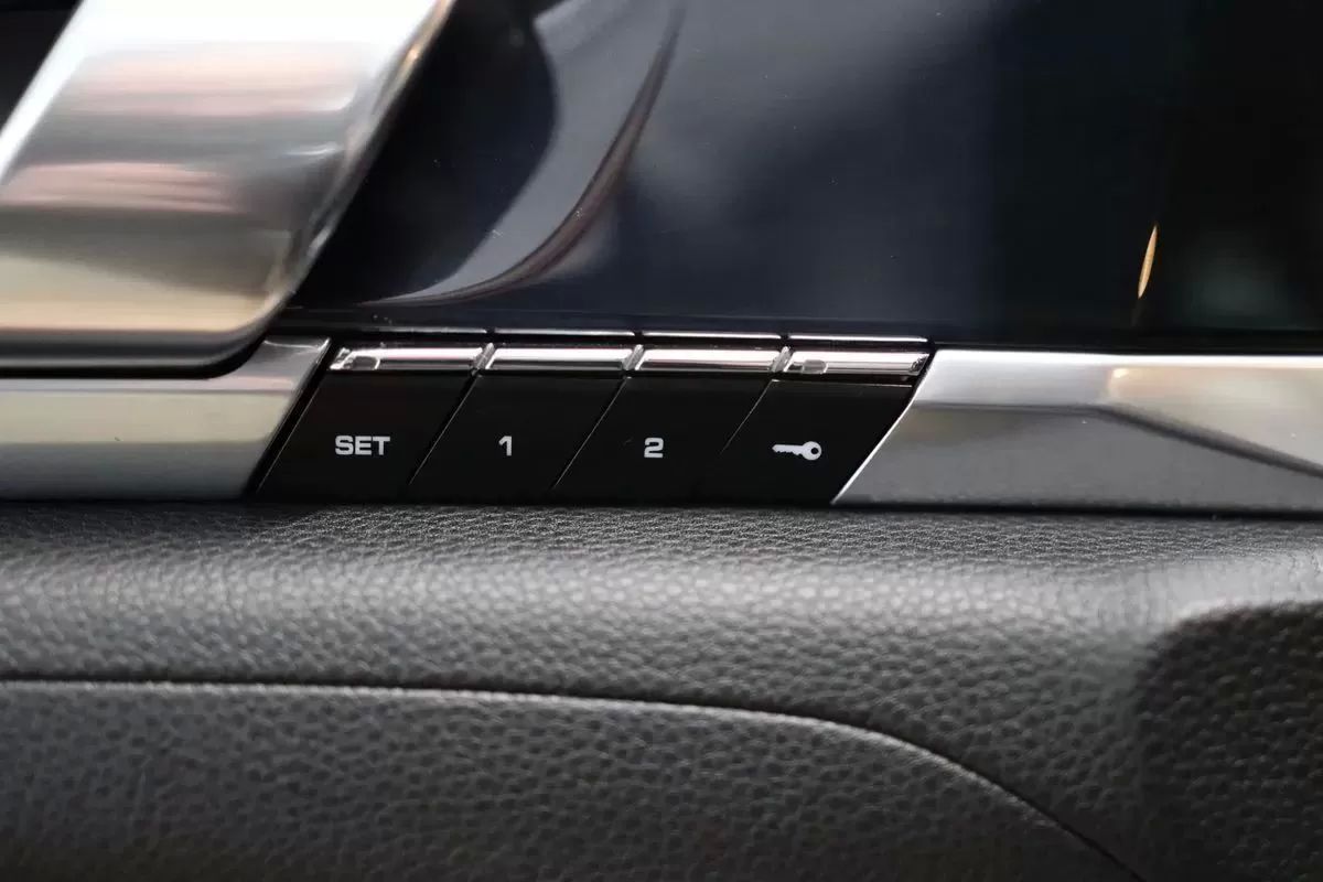 porsche-panamera-2016-hibrido-2995cc