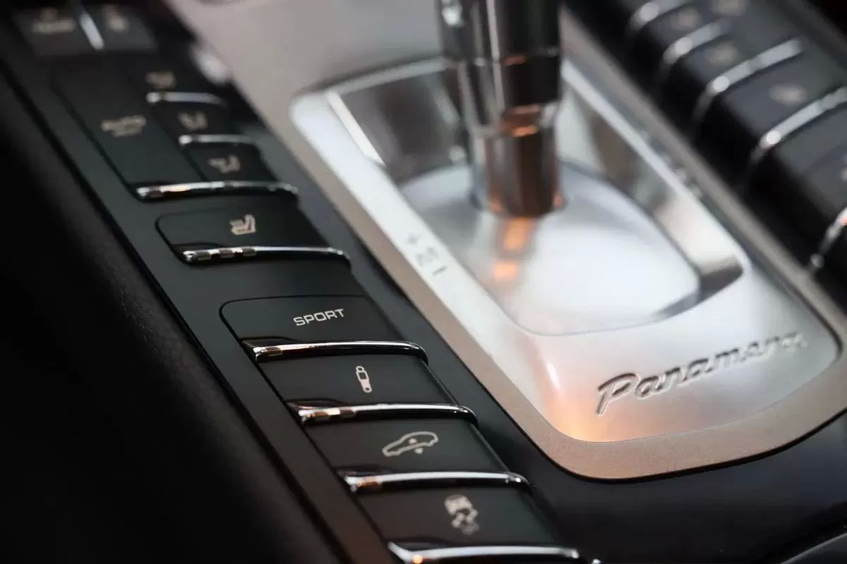 porsche-panamera-2016-hibrido-2995cc