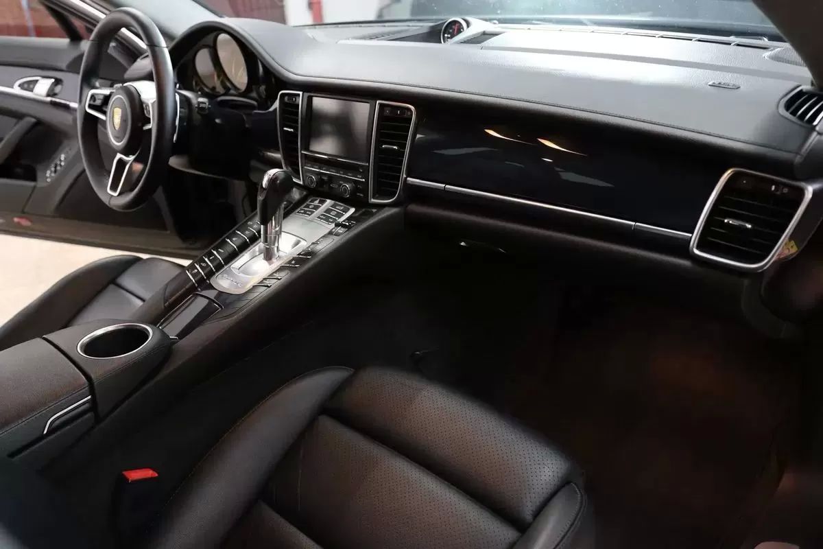 porsche-panamera-2016-hibrido-2995cc
