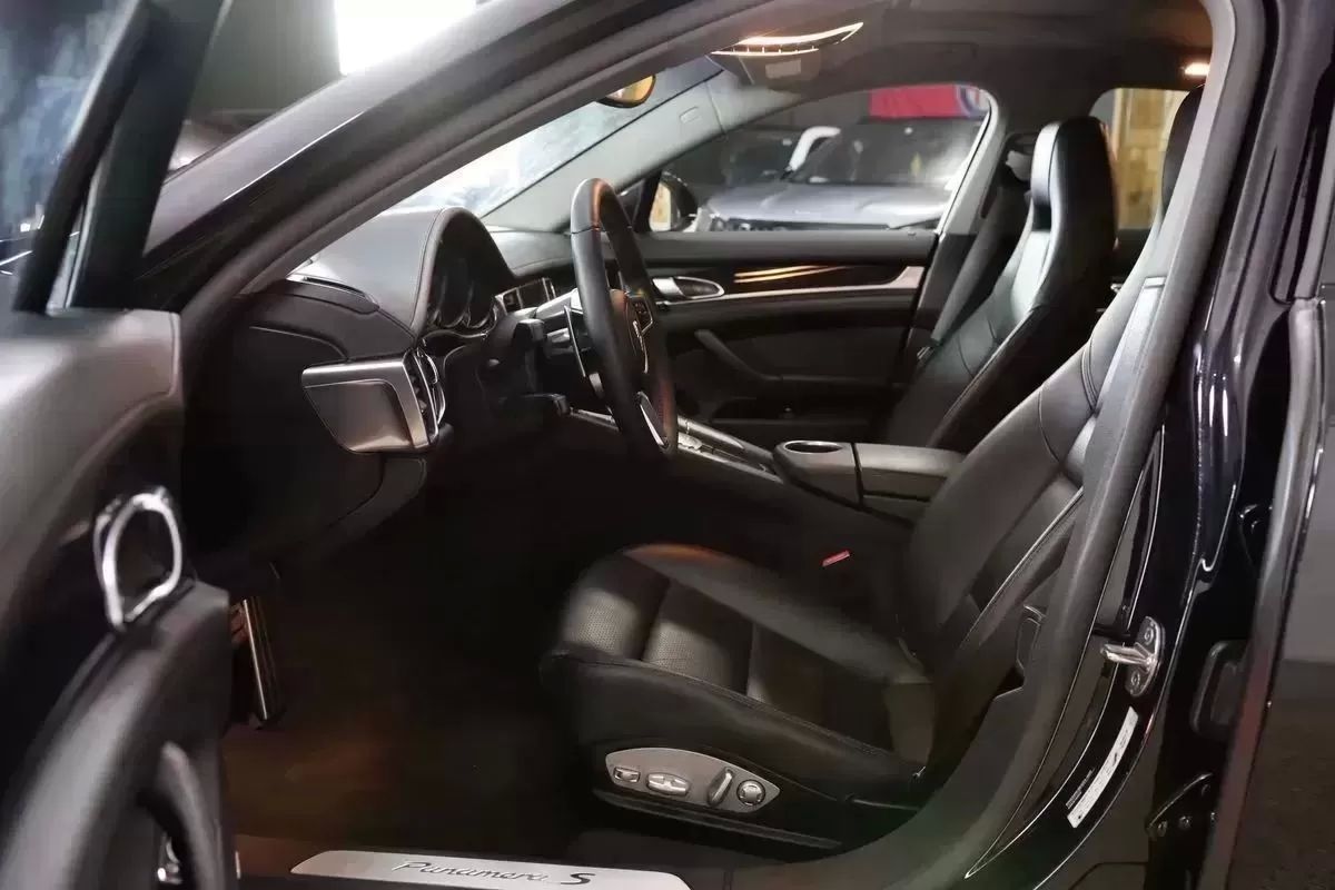 porsche-panamera-2016-hibrido-2995cc