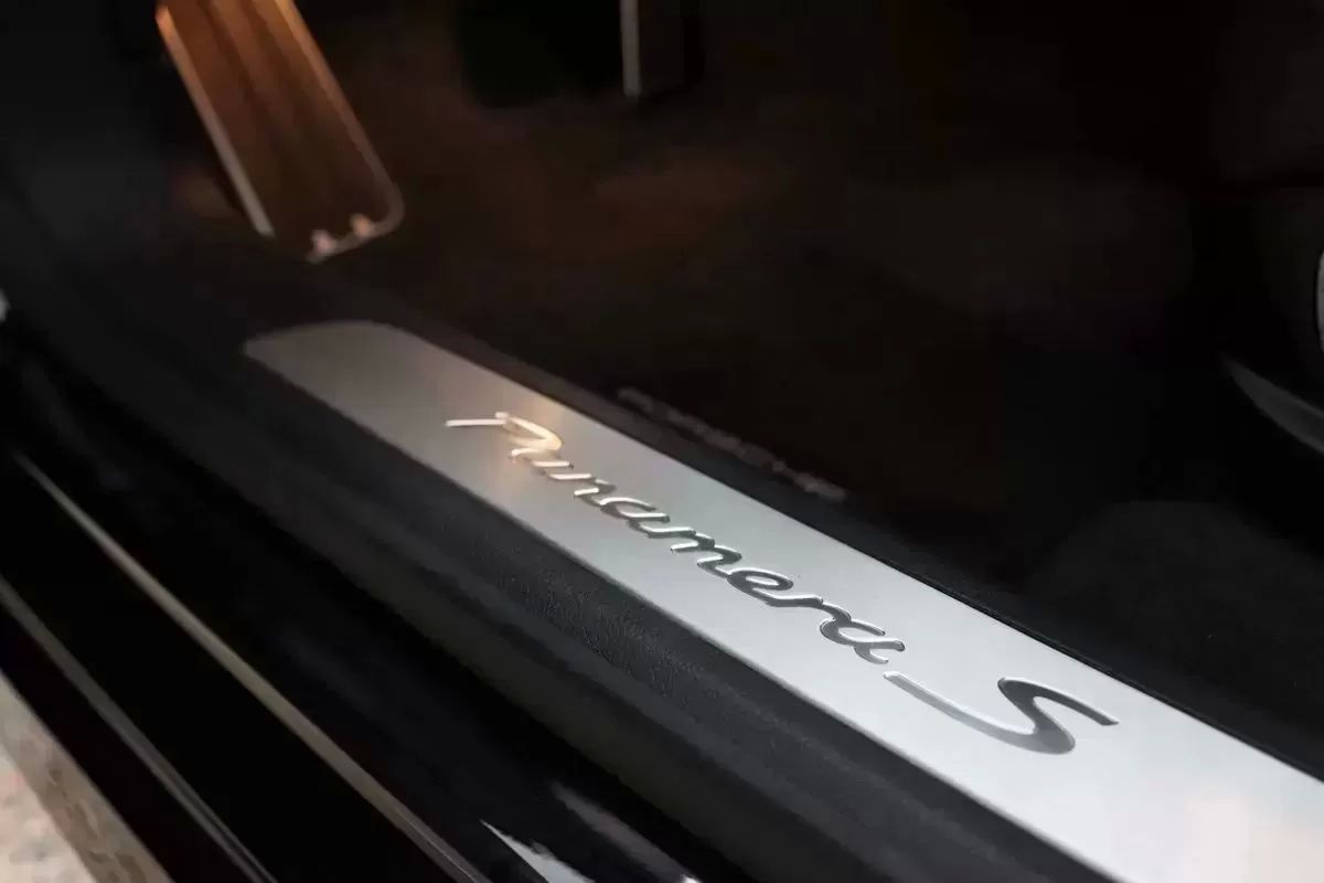 porsche-panamera-2016-hibrido-2995cc