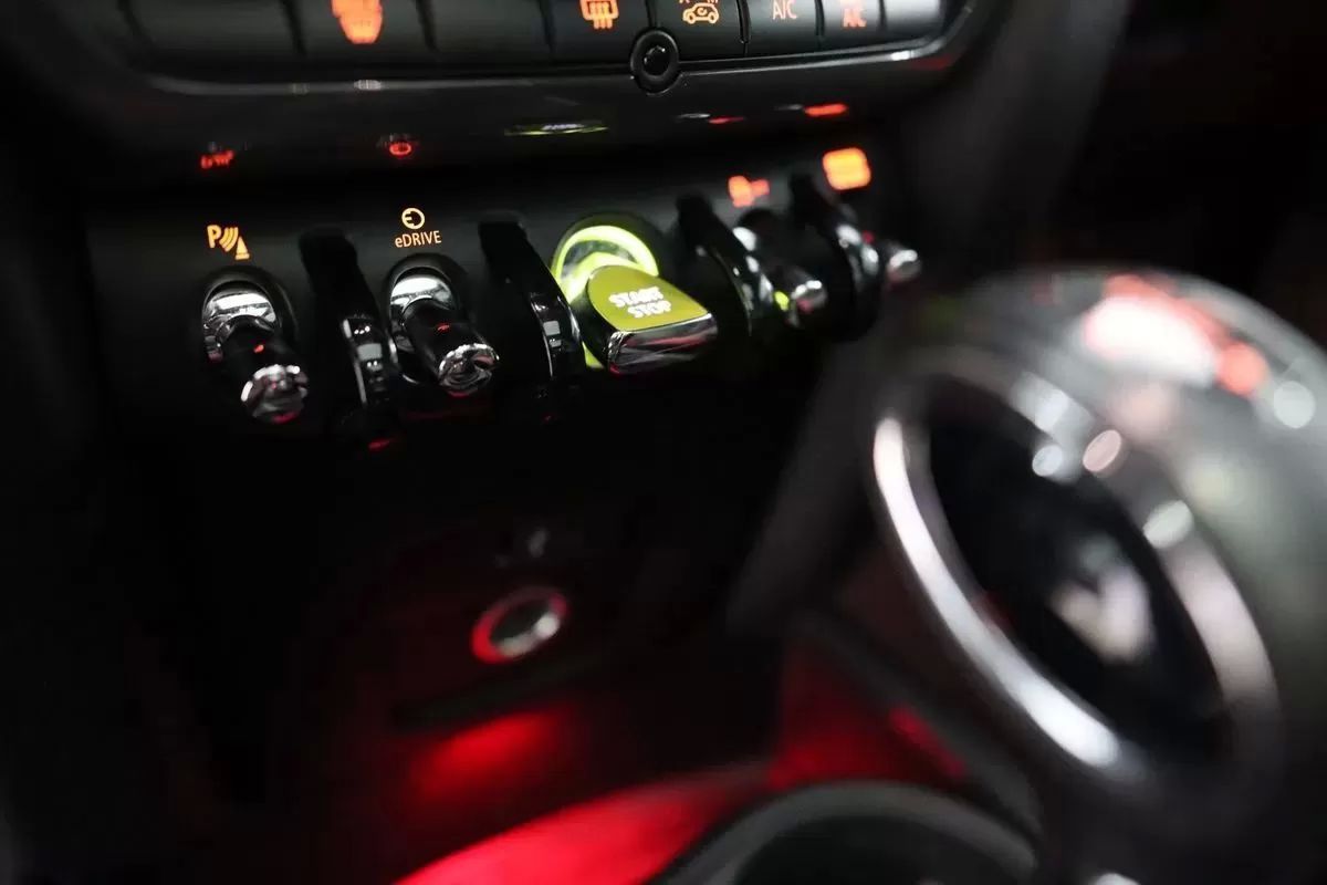 mini-countryman-2018-hibrido-1499cc