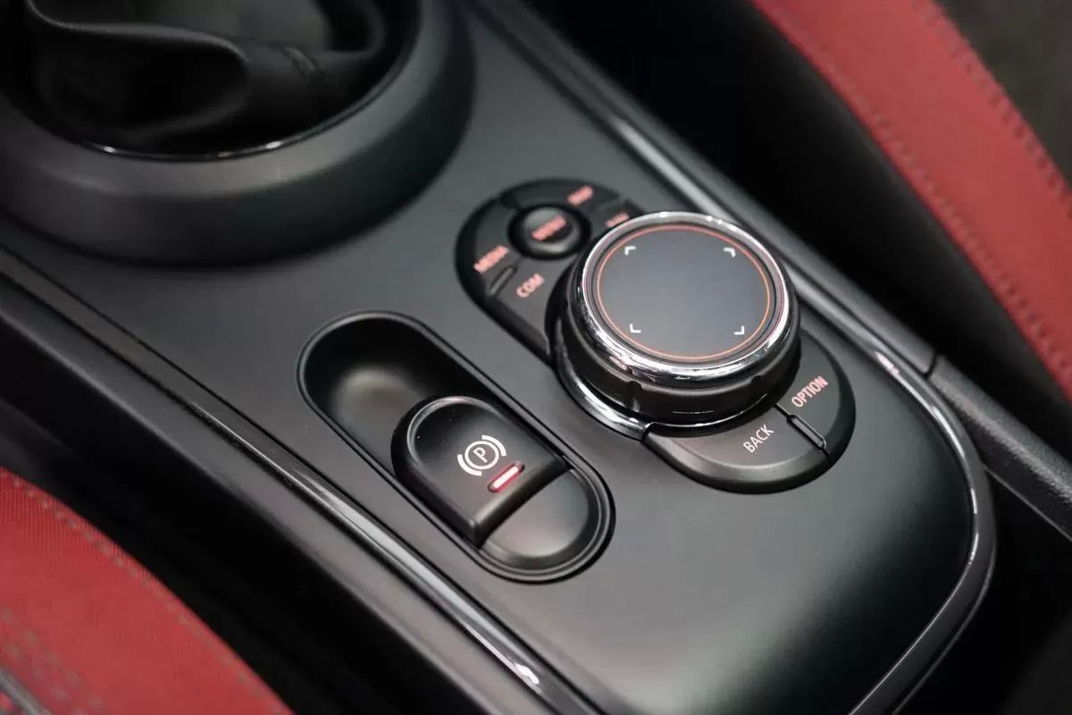mini-countryman-2018-hibrido-1499cc
