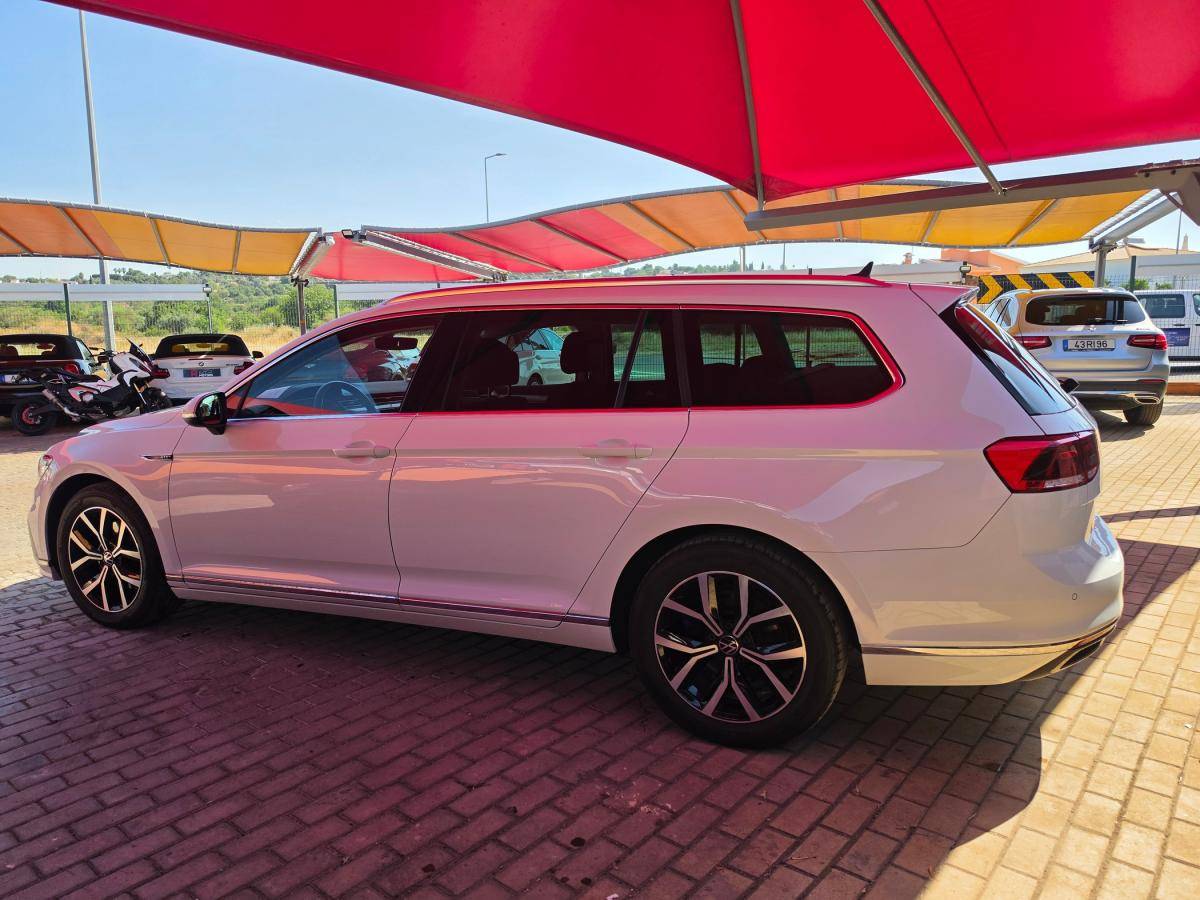 volkswagen-passat-variant-2021-hibrido-a-gasolina-1395cc