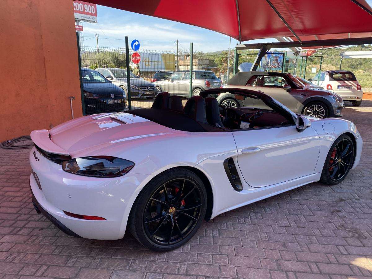 porsche-718-2017-gasolina-2500cc
