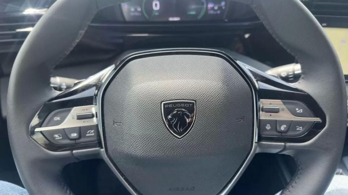 peugeot-308-2025-gasolina-1199cc