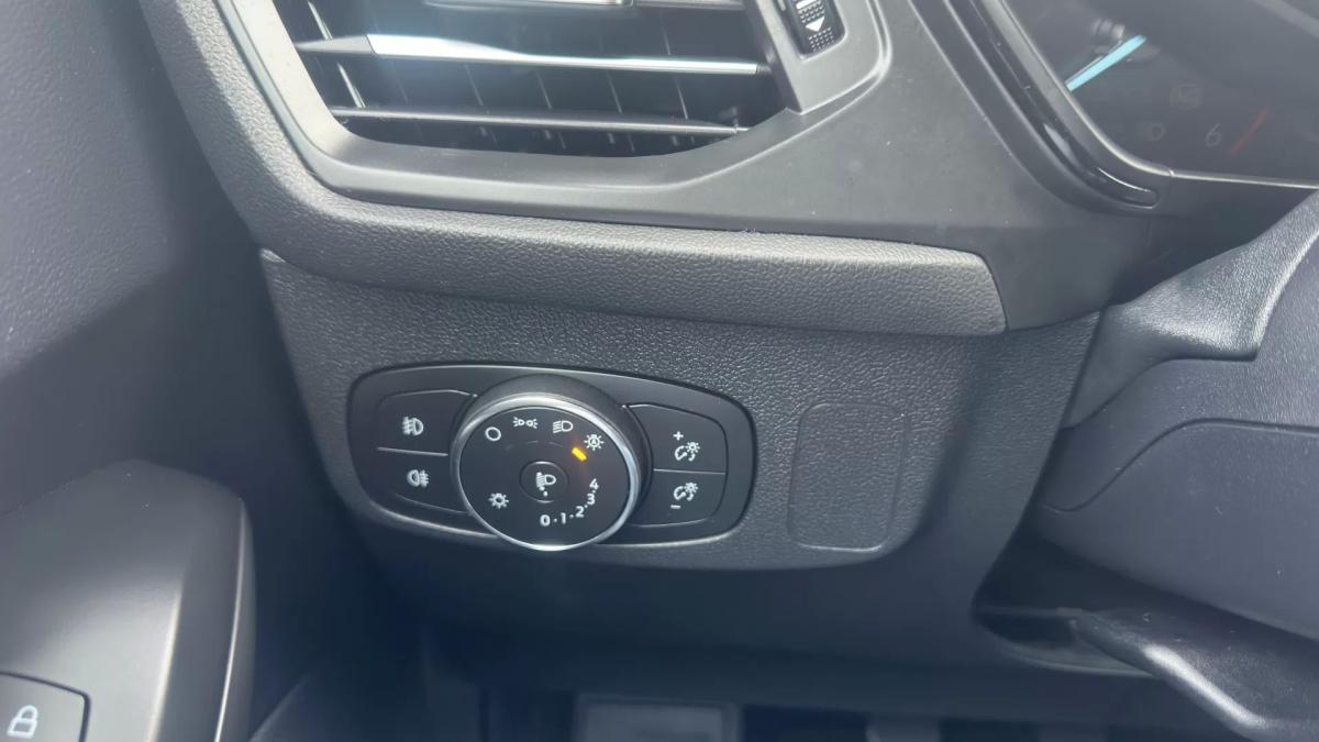 ford-focus-sw-2023-diesel-1499cc