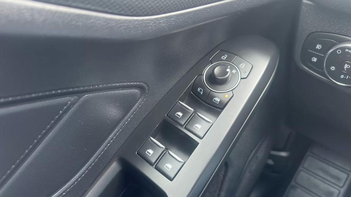 ford-focus-sw-2023-diesel-1499cc