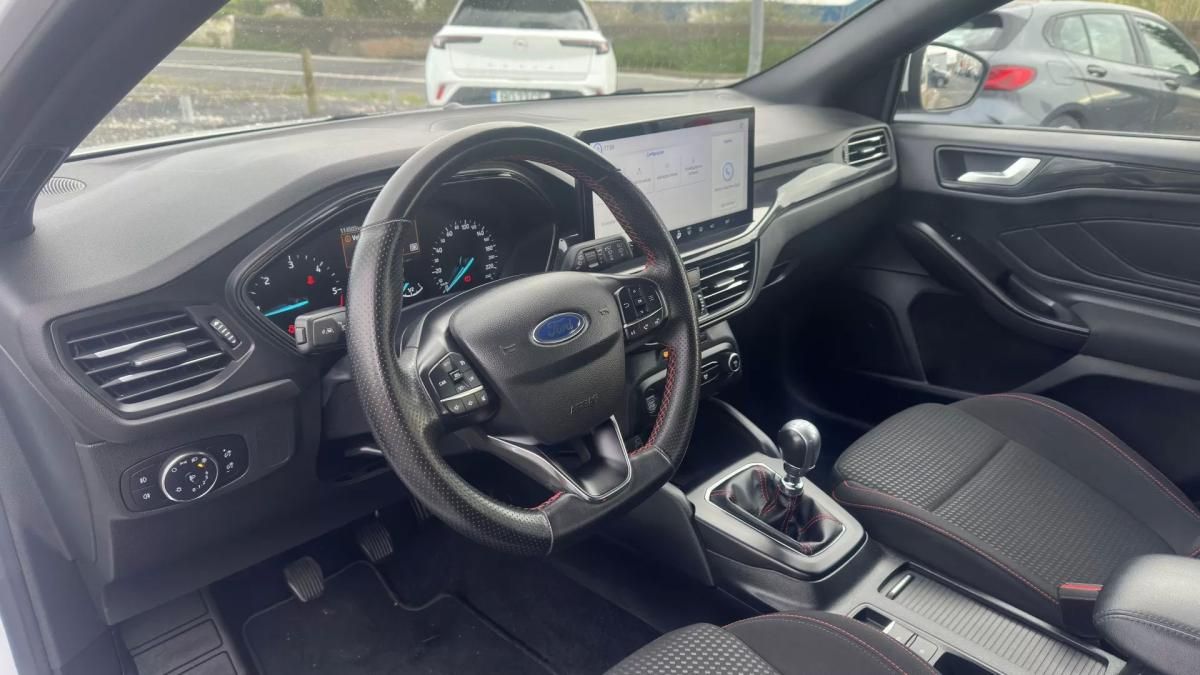 ford-focus-sw-2023-diesel-1499cc