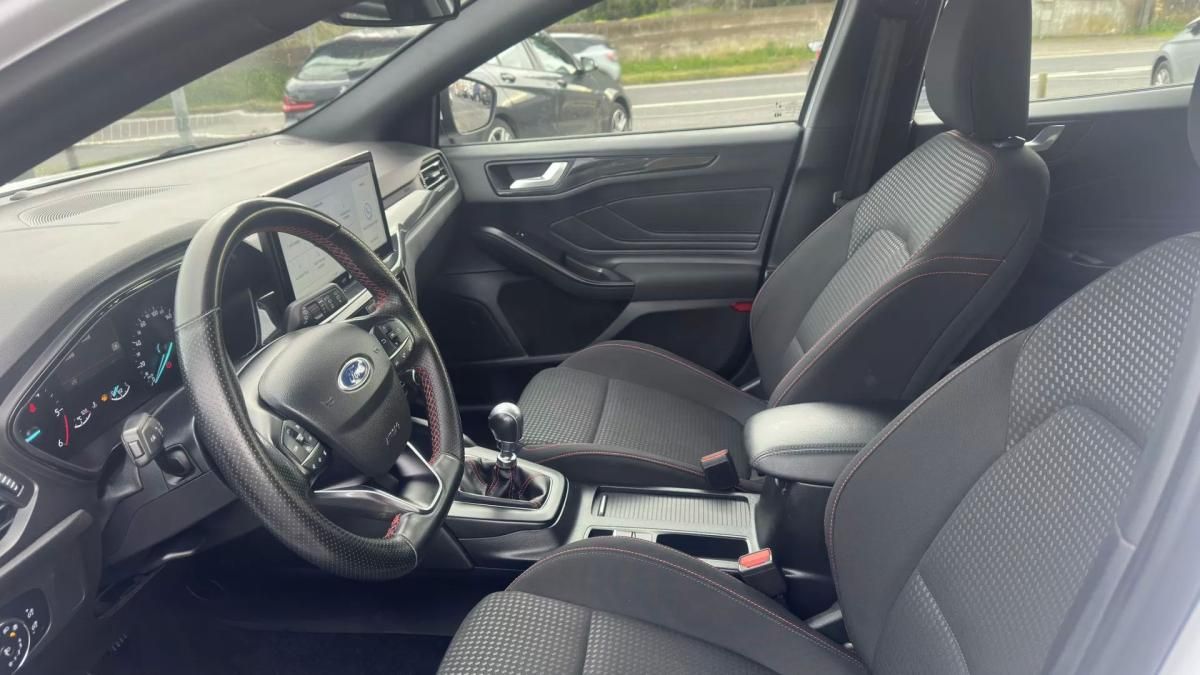 ford-focus-sw-2023-diesel-1499cc