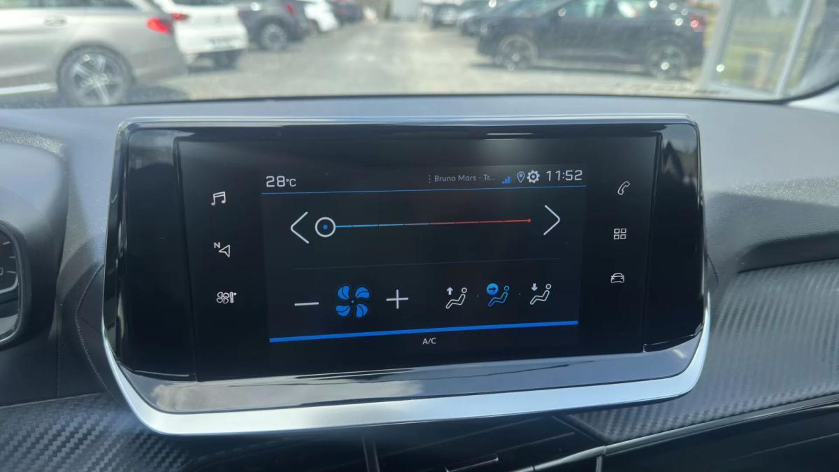 peugeot-208-2023-gasolina-1199cc