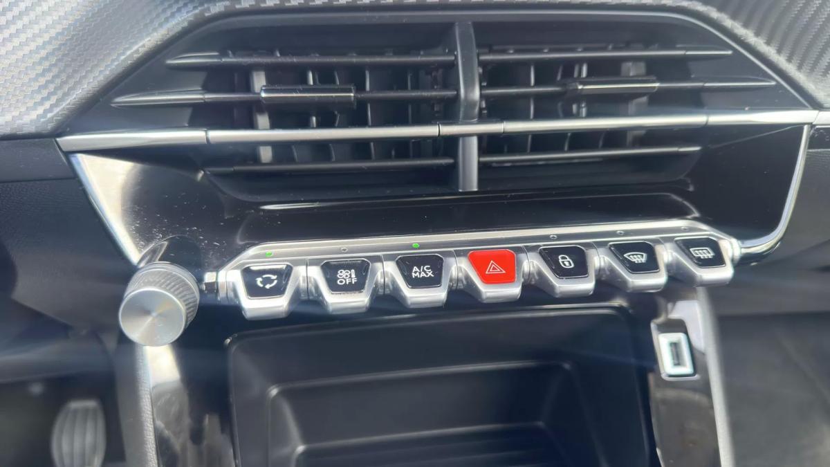 peugeot-208-2023-gasolina-1199cc