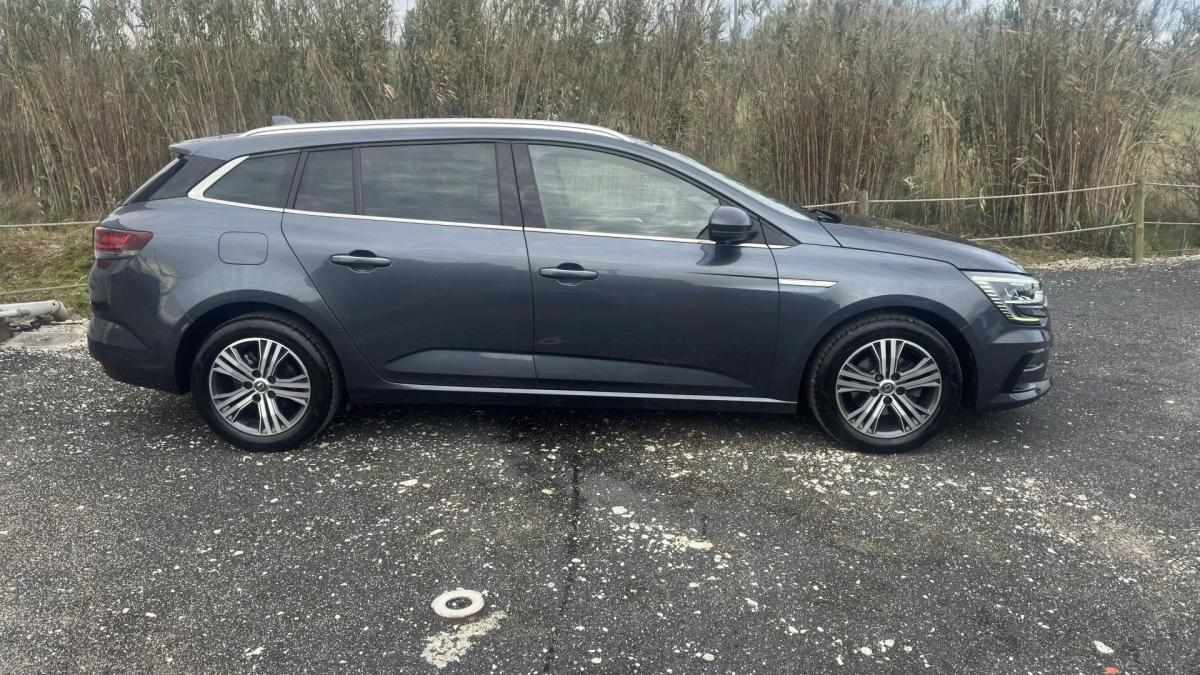 renault-megane-sport-tourer-2021-diesel-1461cc
