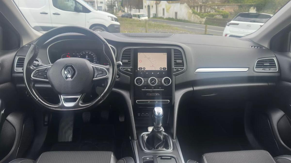 renault-megane-sport-tourer-2021-diesel-1461cc