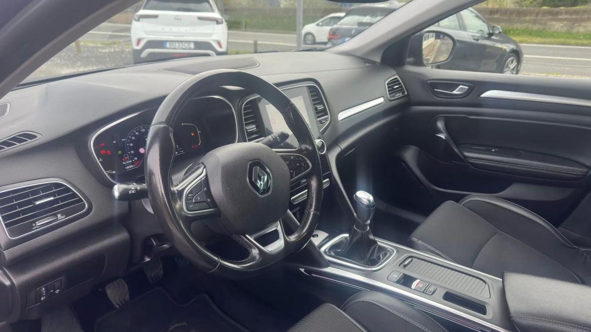 renault-megane-sport-tourer-2021-diesel-1461cc