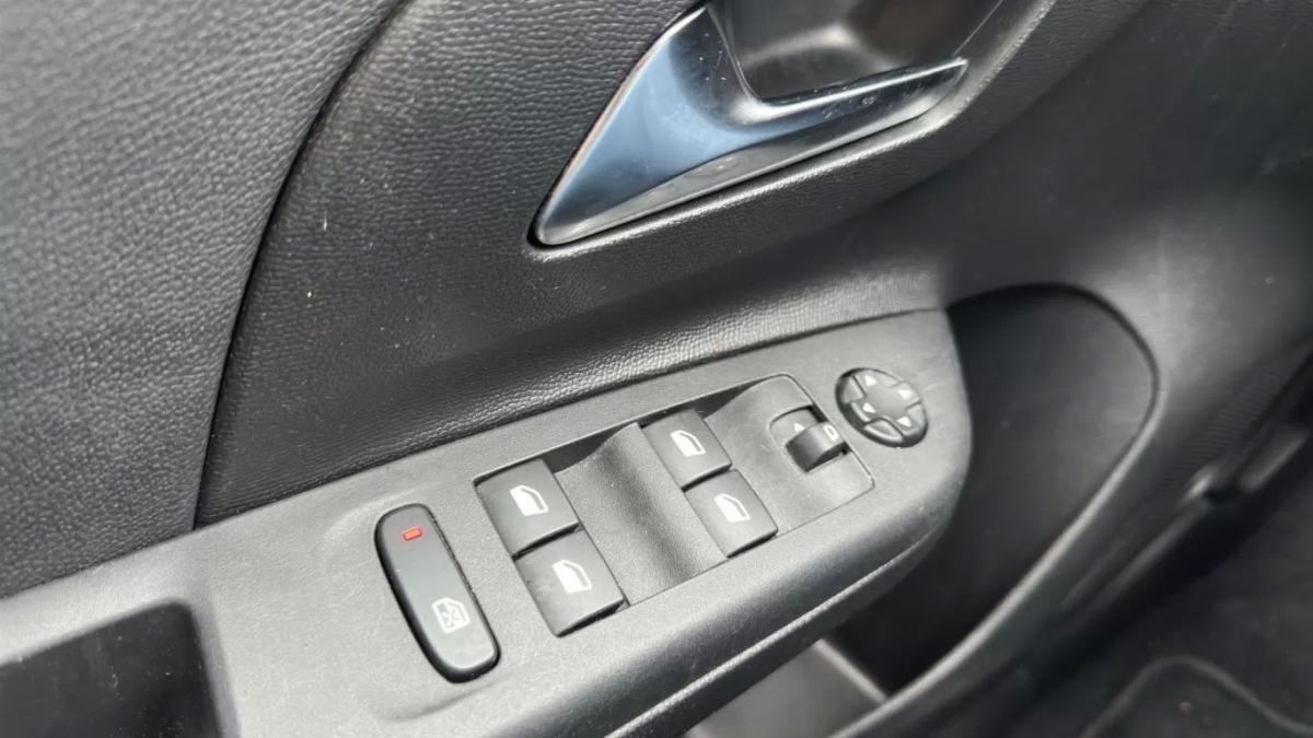 opel-corsa-2023-gasolina-1199cc