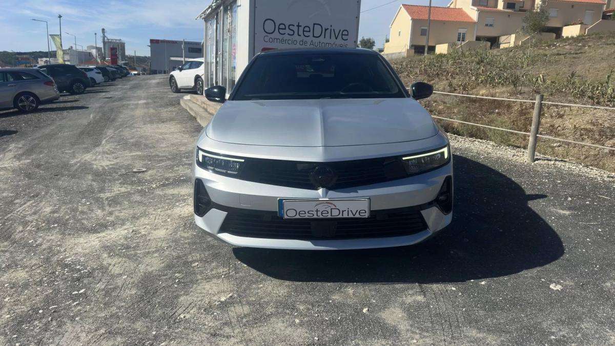 opel-astra-2024-hibrido-1598cc