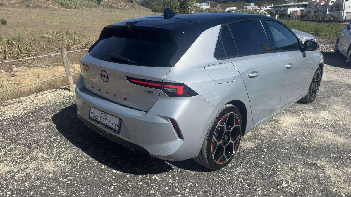 opel-astra-2024-hibrido-1598cc