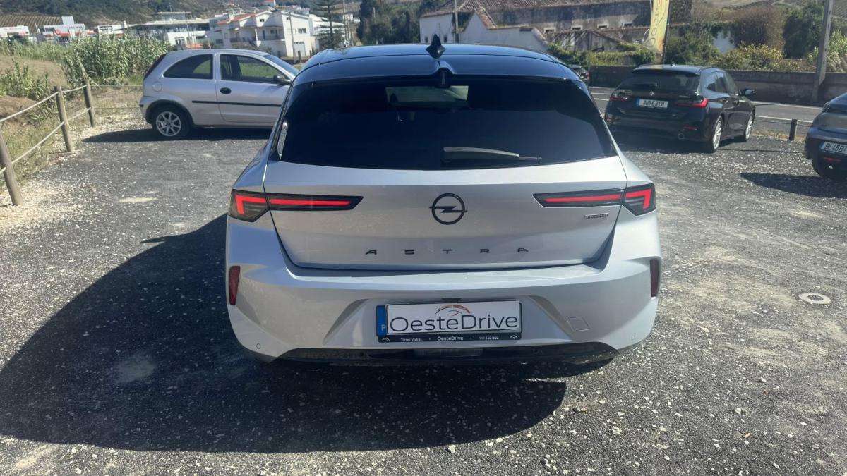 opel-astra-2024-hibrido-1598cc