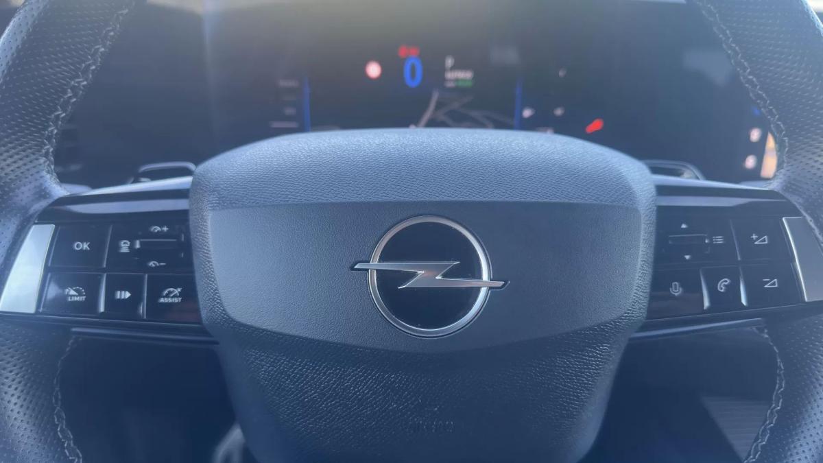 opel-astra-2024-hibrido-1598cc