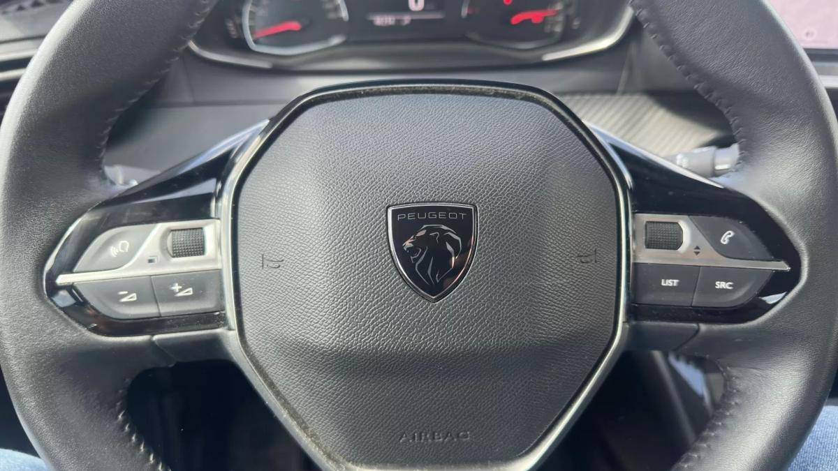 peugeot-208-2024-gasolina-1199cc