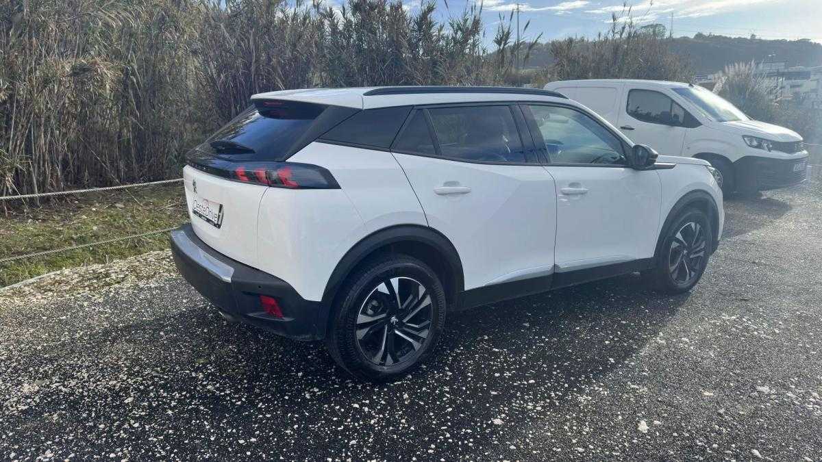 peugeot-2008-2022-diesel-1499cc