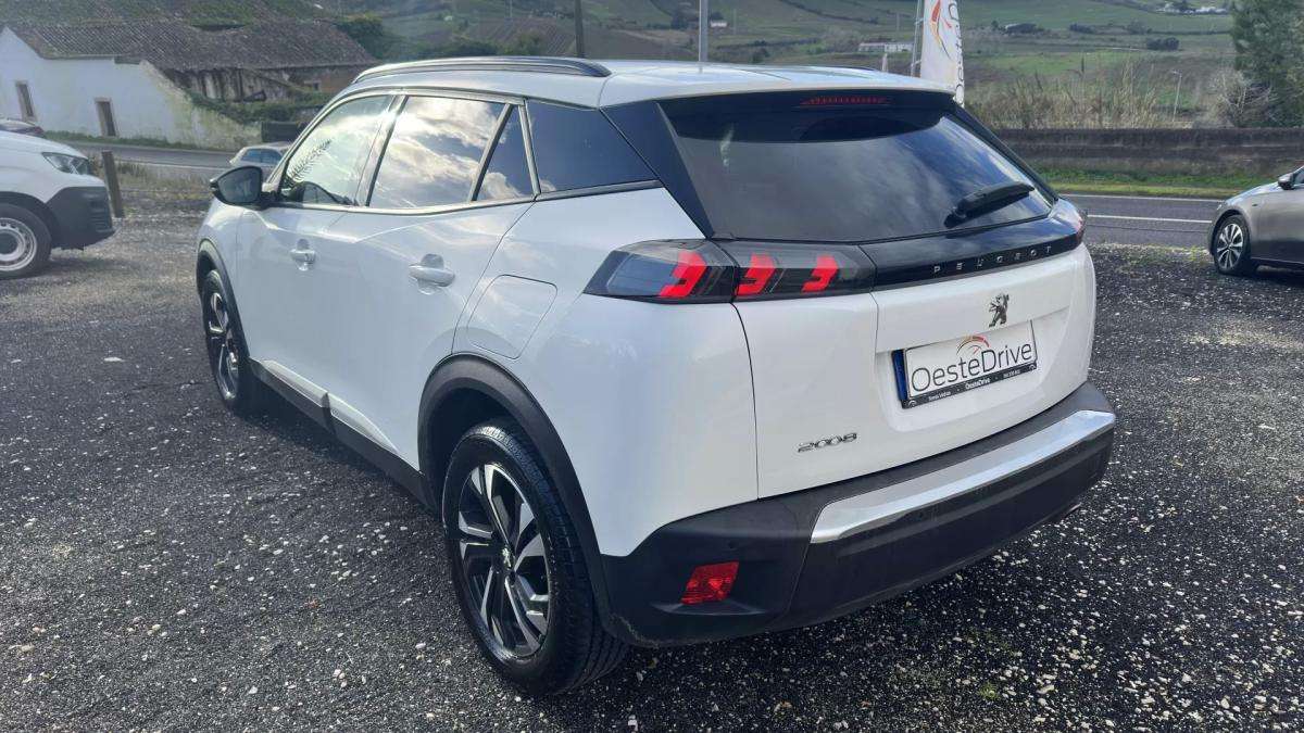 peugeot-2008-2022-diesel-1499cc