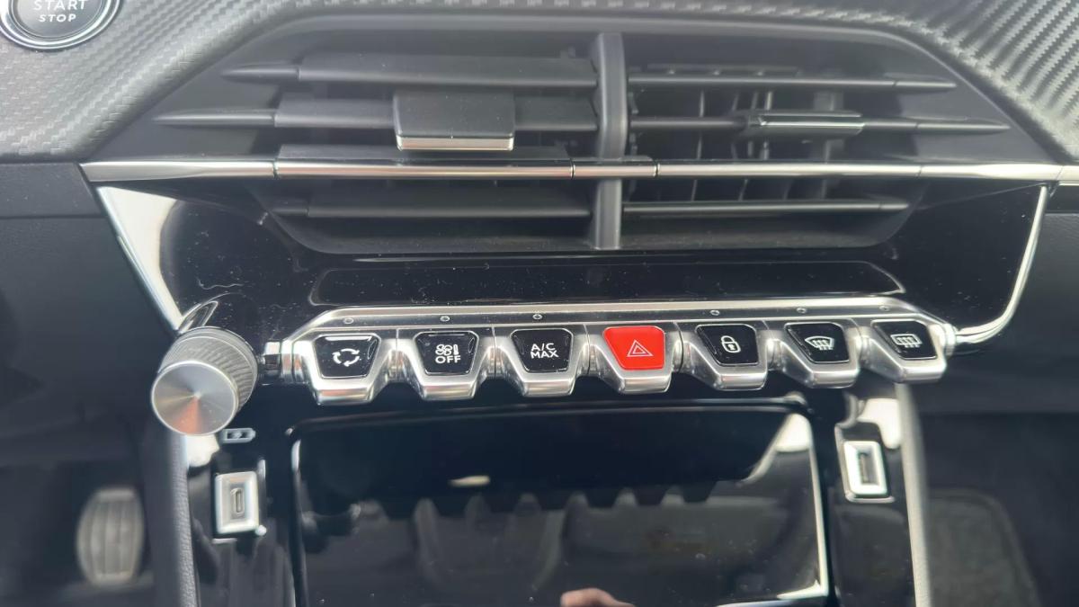 peugeot-2008-2022-diesel-1499cc