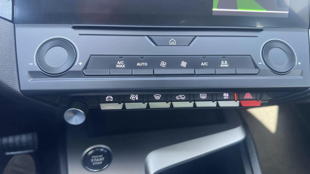 peugeot-e-308-2025-eletrico-0cc